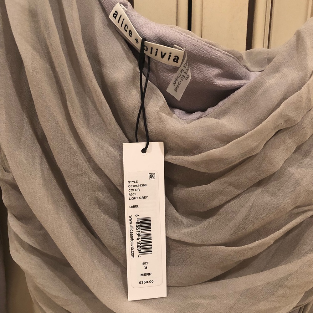 NWT Light Gray Alice + Olivia one sleeve dress ๐ - Picture 5 of 6